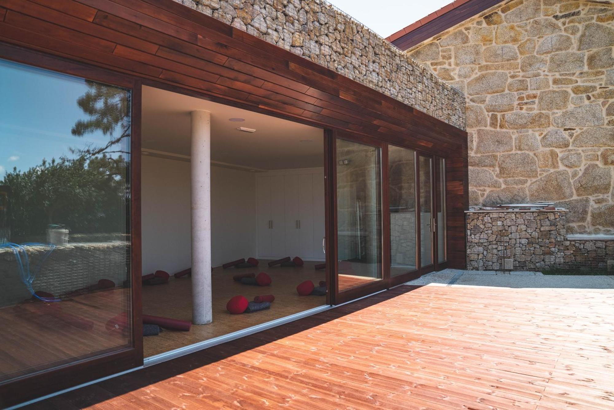 Daur The Middle Door - Exclusive For Pilgrims Hostel Panches Exterior photo